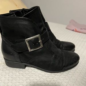 Miz Moos black ankle boots like new